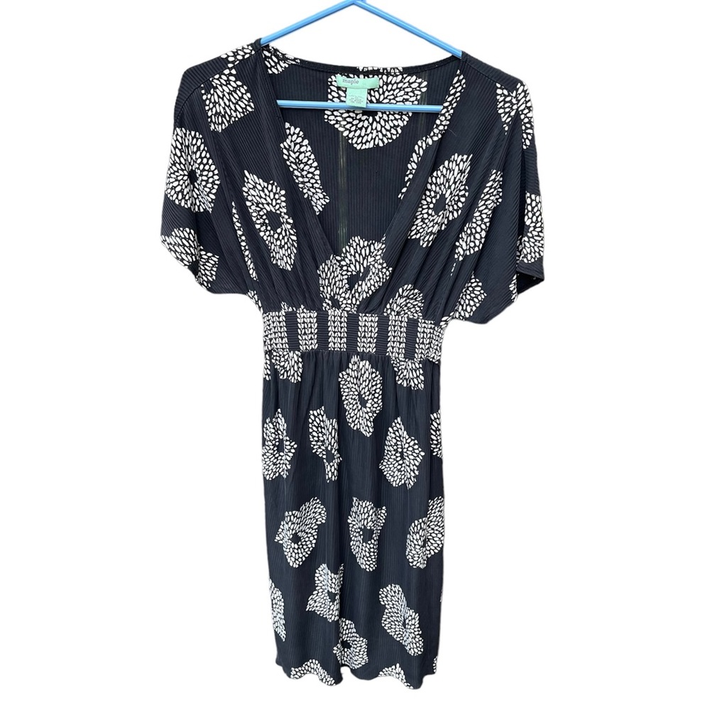 Maple By Anthropologie V-neck 100% Silk Floral Black & White Dress Sz XS